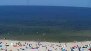 Widok na plażę i morze w Kątach Rybackich - zobacz