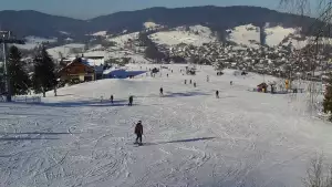 Obraz online z górnej stacji kompleksu Master-ski w Tyliczu