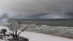 Kamera z widokiem na plażę i promenadę w Mielnie