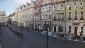 Widok online na opolską Aleję Gwiazd znajdującą się na Rynku