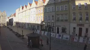 Widok online na opolską Aleję Gwiazd znajdującą się na Rynku