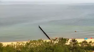Mielno-Unieście to jeden z najbardziej urokliwych zakątków wybrzeża, gdzie szeroka, złocista plaża spotyka się z leczniczym mikroklimatem. Widok z kamery zainstalowanej na Instytucie Zdrowia Sofra w Mielnie
