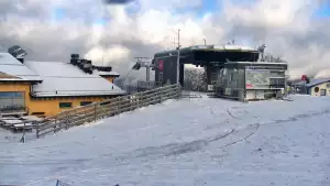 Widok z Kamery na Halę Skrzyczeńską - NOWOŚĆ