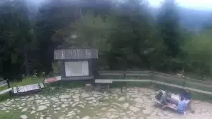 Przepiękny widok z kamery na Turbaczu ze schroniska PTTK.