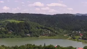 Widok na Jezioro Solińskie z wsi Wołkowyja