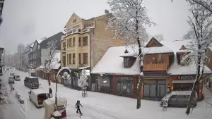 Widok z Kamery na Ulicę Krupówki w Zakopanem na żywo