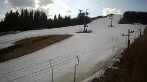 Widok na stok narciarski Złoty Groń.