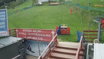 Widok na orczyk ANTKI w kompleksie narciarskim Zieleniec Sport Arena