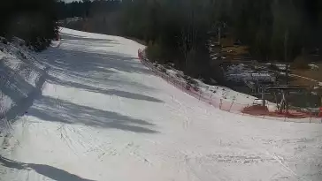 Widok na trasy narciarskie na Słowacji. Online prosto z ośrodka Bachledka - Jezersko