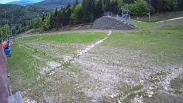 Widok z kamer na trasy narciarskie Beskid Sport Arena w Szczyrku