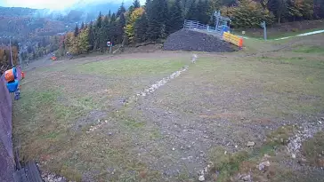 Widok z kamer na trasy narciarskie Beskid Sport Arena w Szczyrku