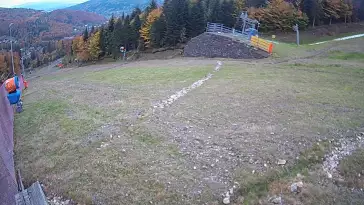 Widok z kamer na trasy narciarskie Beskid Sport Arena w Szczyrku