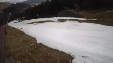 Widok z kamer na trasy narciarskie Beskid Sport Arena w Szczyrku