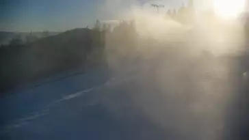 Widok z Kamery górną stację kolei linowej w Beskid Sport Arena.