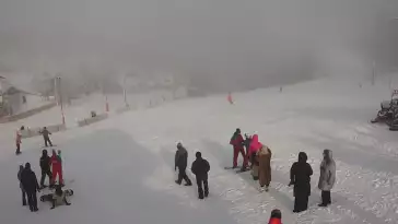 Widok z kamery na stok Biały Krzyż w Szczyrku.