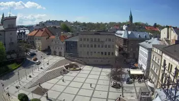 Widok z Kamery na Plac Bolesława Chrobrego w Bielsku-Białej na żywo