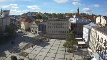 Widok z Kamery na Plac Bolesława Chrobrego w Bielsku-Białej na żywo