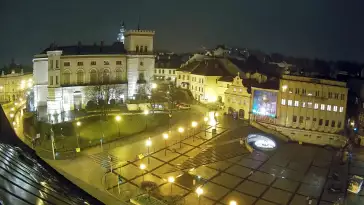Widok z Kamery na Plac Bolesława Chrobrego w Bielsku-Białej na żywo