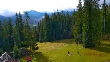 Widok z kamery na górnej stacji PKL na Butorowym Wierchu