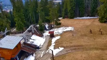 Widok z kamery na górnej stacji PKL na Butorowym Wierchu