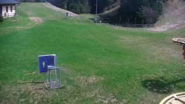 CIENIAWA SKI stacja narciarska z okolic Nowego Sącza.