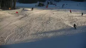 CIENIAWA SKI stacja narciarska z okolic Nowego Sącza.