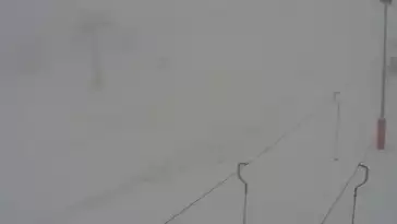 Czarna Góra Resort - widok na trasy zjazdowe oraz wyciąg.