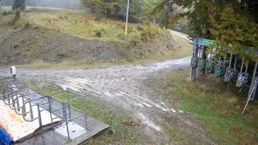 Czarny Groń - widok na stok pośredni
