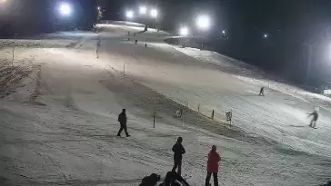 Kamera na żywo na stok Czarny- Groń w Rzykach.