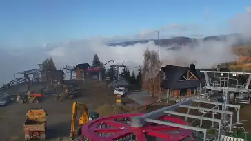 Kamera prezentuje panoramę gór z ośrodka narciarskiego Czorsztyn ski - Kluszkowce