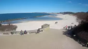 Widok na plażę wschodnią w Darłówku