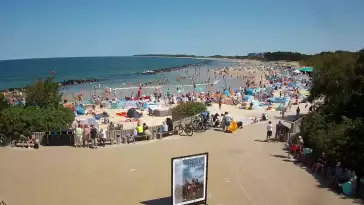 Widok na plażę wschodnią w Darłówku