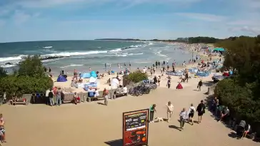 Widok na plażę wschodnią w Darłówku
