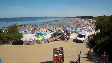 Widok na plażę wschodnią w Darłówku