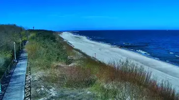 Plaża w Dziwnowie oglądaj w sezonie letnim.