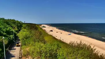 Plaża w Dziwnowie oglądaj w sezonie letnim.