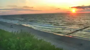 Plaża w Dziwnowie oglądaj w sezonie letnim.