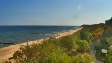 Plaża w Dziwnowie oglądaj w sezonie letnim.