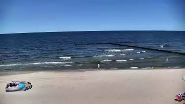 Widok na plażę i morze w Dziwnowie woj. zachodniopomorskie