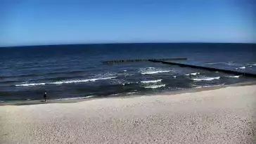 Widok na plażę i morze w Dziwnowie woj. zachodniopomorskie