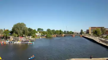 Widok na rzeke Elbląg i Bulwar Zygmunta Augusta