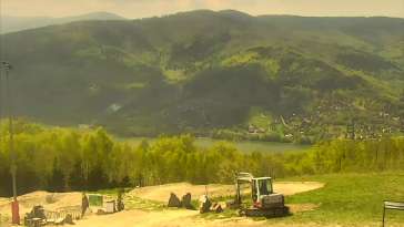Ujęcie na panoramę gór w Beskidzie Małym