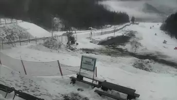 Ujęcie na panoramę gór w Beskidzie Małym