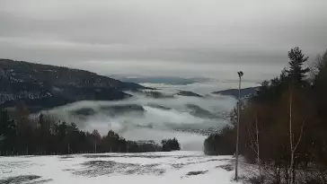 Widok na GÓRĘ ŻAR i kolej linowo-terenową PKL