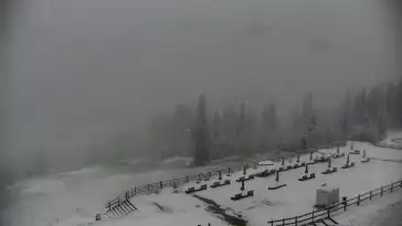 Widok z Kamery na panoramę Tatr.