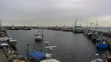 Kamera na bulwar helski plaże półwysep cypel na Helu.