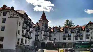 HOTEL BUCZYŃSKI w Świeradowie - NOWOŚĆ To doskonałe miejsce dla osób ceniących komfort, bliskość atrakcji i uzdrowiskowy klimat Świeradowa.