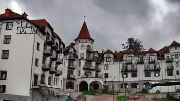 HOTEL BUCZYŃSKI w Świeradowie - NOWOŚĆ To doskonałe miejsce dla osób ceniących komfort, bliskość atrakcji i uzdrowiskowy klimat Świeradowa.