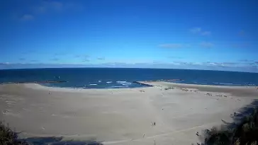Widok na sztuczną plaże w Jarosławcu