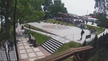 Widok z Kamery na plac widokowy Róża Wiatrów w Jarosławcu